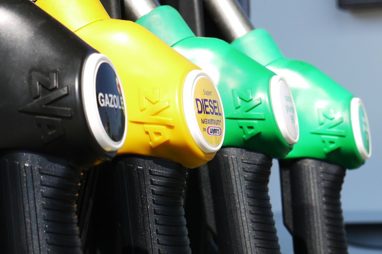 gasoline-175122_128018985f8f