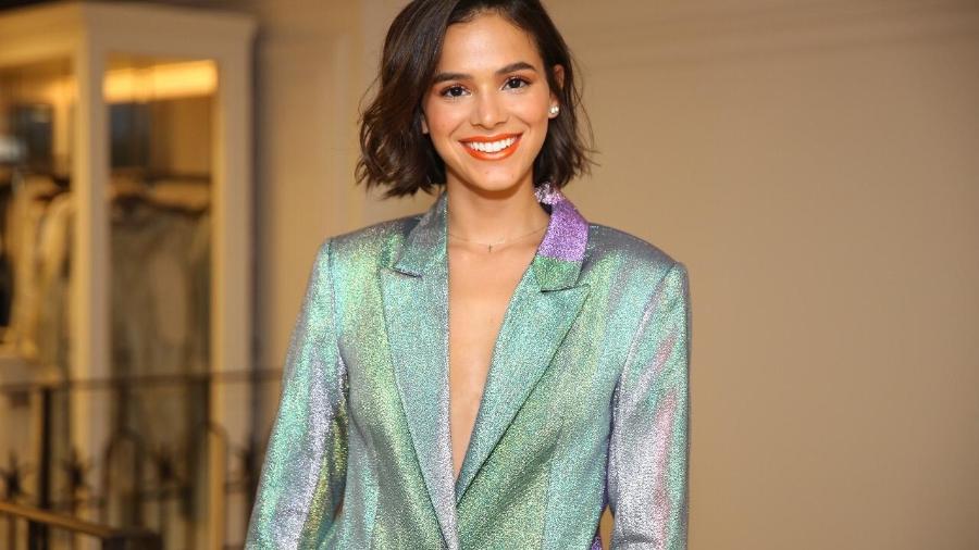 bruna-marquezine-1549495326393_v2_900x506