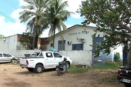 homem-e-preso-com-espingarda-apos-ameacar-companheira-em-cabixi-ro-ro-vilhena-e-cone-sul-capa_vilhena_noticias_14-04-2018-76