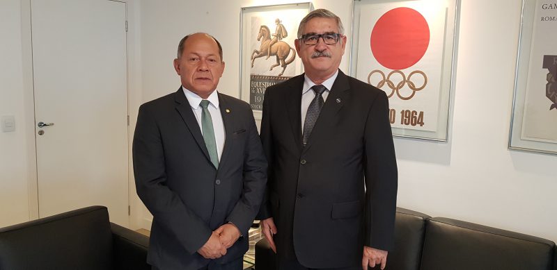 Coronel Chrisóstomo com Secretário de Esporte