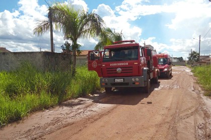bombeiros-realizam-combate-a-incendios-capa_vilhena_noticias_01-02-2017-70