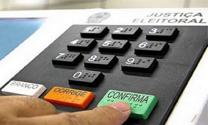 xeleicao-2020-urna-eletronica-com-voz-eleitores-deficiencia-visual.jpg.pagespeed.ic.Njw_JeuyOI