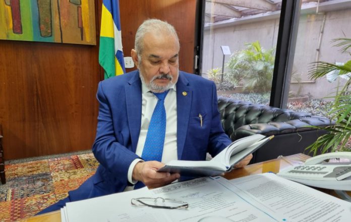 Senador Samuel Araújo
