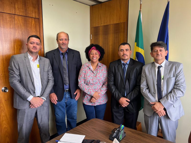 Deputada Silvia Cristina reunião em gabinete Brasília (1)