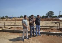 Cerimônia de lançamento da pedra fundamental marca o início das obras da UBS Porte V no Moysés de Freitas