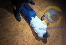 Acidente na zona rural de Vilhena: motociclista fica ferido em colisão frontal