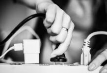 Energisa alerta sobre riscos de sobrecarga no uso inadequado de equipamentos eletrônicos