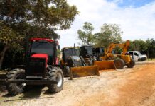 Programa Porteira Adentro leva máquinas, infraestrutura e apoio direto ao produtor rural no Vale do Rio Ávila