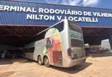 Homem é detido por desacato e desobediência durante ação da PM nas proximidades da rodoviária de Vilhena