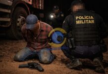 Caminhoneiro é preso com revólver irregular escondido na cabine em Vilhena