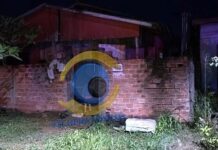 Mulher é presa após tentar incendiar casa com familiar dentro no bairro Alto Alegre, em Vilhena