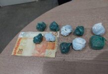 Dupla é presa com droga e objetos ligados ao tráfico durante patrulhamento no bairro Jardim Primavera em Vilhena