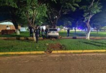 Motorista embriagado atinge árvore próximo da prefeitura de Vilhena e acaba preso