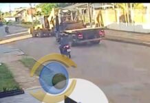 Câmeras registram colisão com retroescavadeira que matou motociclista no bairro Marcos Freire; vítima foi identificada