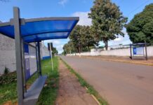 Prefeitura de Vilhena inicia instalação de novos abrigos nos pontos de ônibus