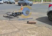 Batida entre carro e motocicleta deixa uma pessoa ferida no Centro de Vilhena