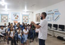 Escola Livre de Arte e Cultura Diversidade Amazônica capacita mais de 50 alunos em oficina gratuita de artesanato