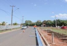 Prefeitura de Vilhena inicia instalação de 5 km de guard-rails em avenidas