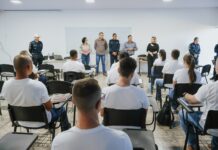 Agentes de trânsito passam por capacitação para reforçar fiscalização e segurança viária em Vilhena