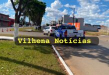 Motociclista fica ferido após colisão com carro em cruzamento de avenida em Vilhena