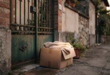 Brasil: recém-nascido é encontrado abandonado dentro de caixa de papelão em Manaus