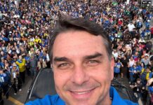 Flávio Bolsonaro lidera votação para presidente em todos os 52 municípios de Rondônia e registra expressiva vantagem em Vilhena