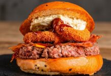 Terça do hambúrguer: Quintal Burguer oferece combos com 2 lanches e refrigerante por R$ 59,90 em Vilhena